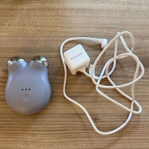 NUFACE MINI Facial Toning Device with Charger - Gray